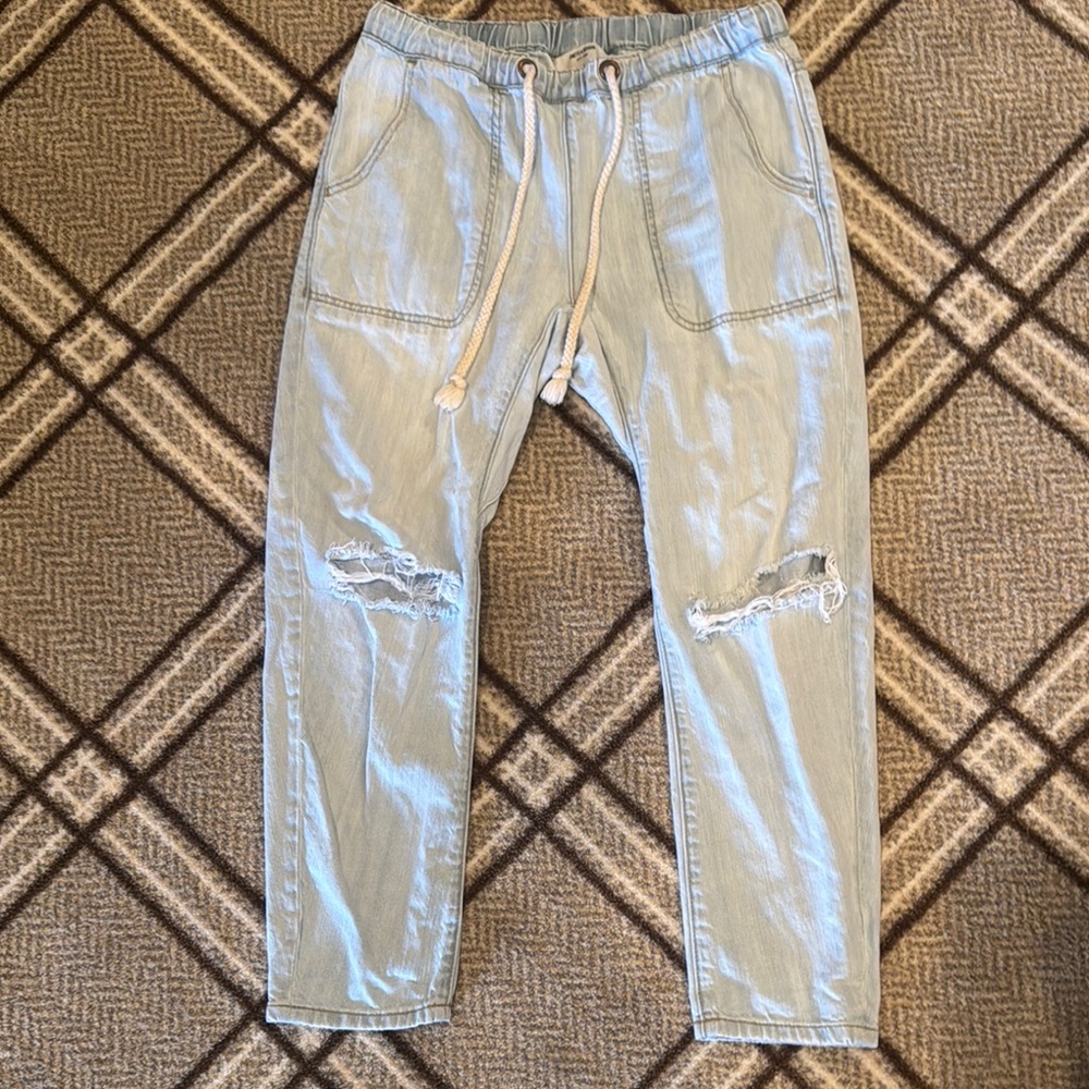 Light Blue Distressed women’s  Jeans